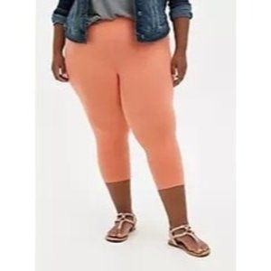 Torrid Capri Crop Premium Cotton Legging Coral 1X NEW super soft. Gorgeous color